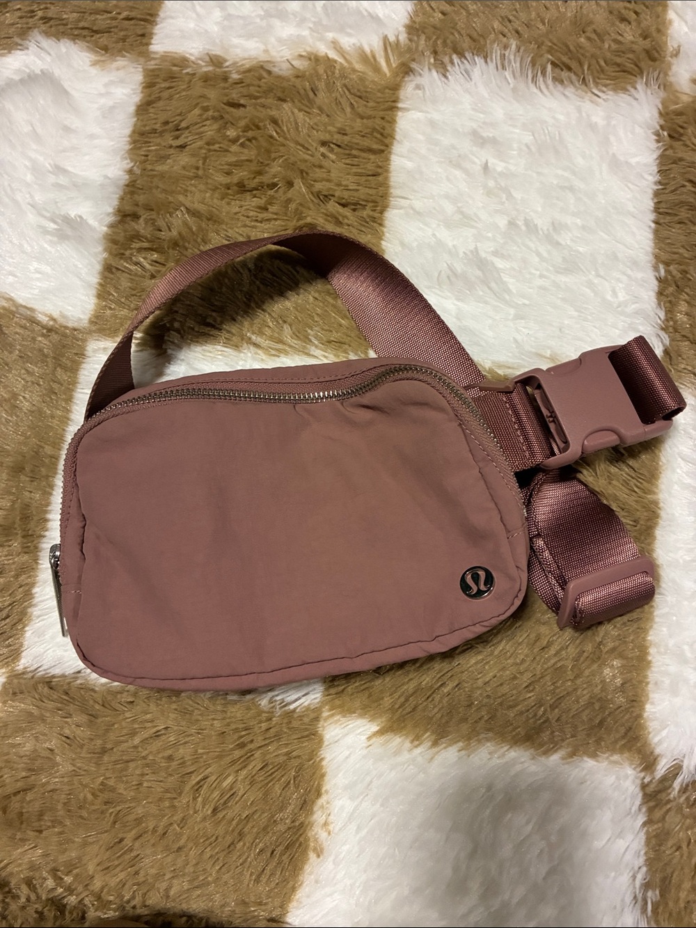 lululemon athletica Men's Dusty Rose Belt Bag